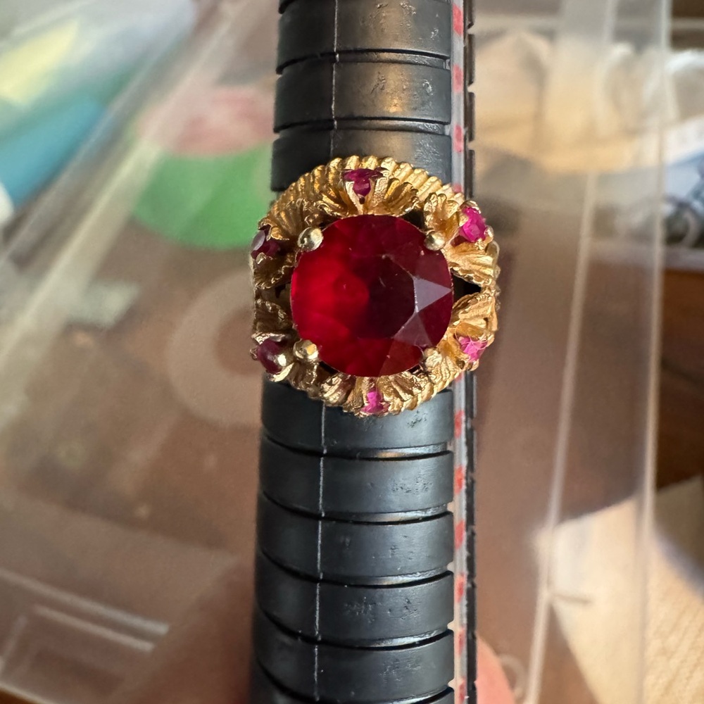 14kt Gold Ladies Ring